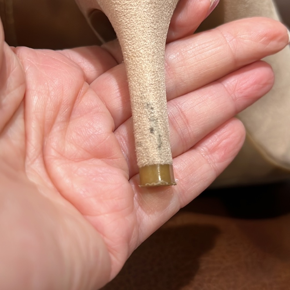 Jones New York Classy Pump in a versatile color. Worn once in EUC - Picture 12 of 17